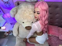 AlissLovely - shemale with black hair and  small tits webcam at xLoveCam