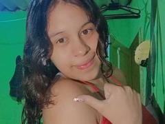 AlissaMona - female webcam at xLoveCam