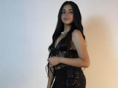 AllieSweetXX - female with black hair and  small tits webcam at xLoveCam