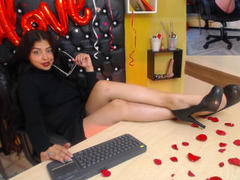 AllieSweetXX - female with black hair and  small tits webcam at xLoveCam