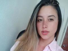 AllieeMod - blond female with  small tits webcam at xLoveCam