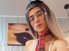 AllisonAlaia - shemale webcam at xLoveCam