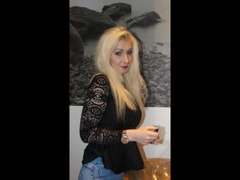 alena-bonbon - blond female webcam at xLoveCam