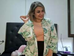 AmaiaStark-hot - blond female webcam at xLoveCam