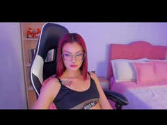 Amalia1 - female with red hair webcam at ImLive
