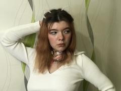 AmeliaAley - female with brown hair webcam at xLoveCam