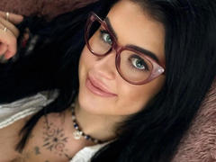 AmeliaBrunett-hot - female with black hair webcam at xLoveCam