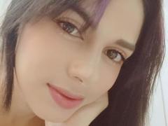 AnaisHilton - female with black hair webcam at xLoveCam