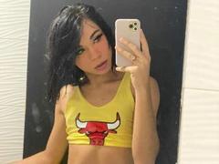 AndreaCutes - shemale webcam at xLoveCam