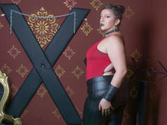 AndreaSharick - female with brown hair and  big tits webcam at xLoveCam