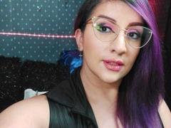 AndreaSharick - female with brown hair and  big tits webcam at xLoveCam