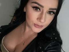 AndreaToxi - female with black hair and  small tits webcam at xLoveCam