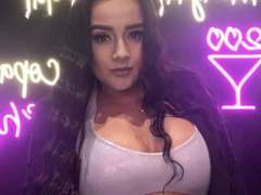 AndreaToxi - female with black hair and  small tits webcam at xLoveCam