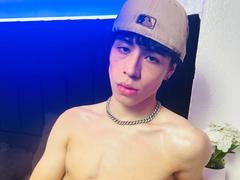 AndrewCooperr - male webcam at xLoveCam