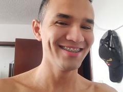 AndrewHotX - male webcam at xLoveCam