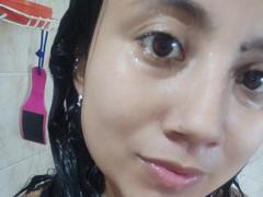 AngelaSexyCute - female webcam at xLoveCam