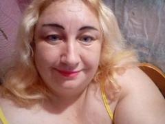 AnitaElise - blond female with  small tits webcam at xLoveCam