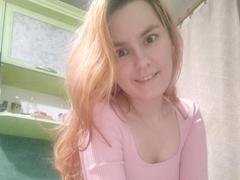 AnnFlorrie - female with red hair and  big tits webcam at xLoveCam