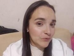 AnneEvanss - female webcam at xLoveCam