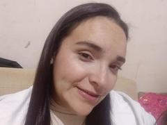 AnneEvanss - female webcam at xLoveCam