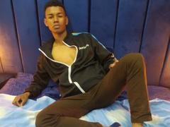 AnthonyMarcelo - male webcam at xLoveCam