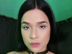 AntonelaPark - female with black hair and  small tits webcam at xLoveCam