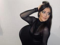 MayaFatyma - female with brown hair webcam at xLoveCam