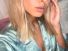 AriellineHot from xLoveCam