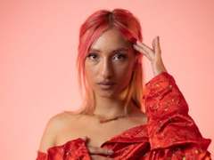 ArtMooon - female with red hair webcam at xLoveCam