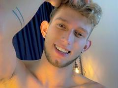 ArthurLove - male webcam at xLoveCam