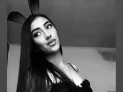 AshaHot - female with black hair webcam at xLoveCam