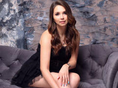 AstridKistner - female with brown hair webcam at LiveJasmin