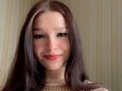 AvaCandy - female with brown hair webcam at xLoveCam