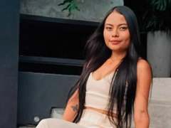 BatiaJhonson - female with brown hair webcam at xLoveCam