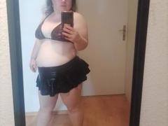 Bbwnicole-hot - female with brown hair webcam at xLoveCam