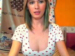 BeautyQueenTs - shemale with brown hair and  big tits webcam at xLoveCam