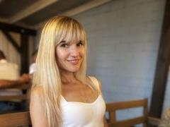 Bel_Cassandra - blond female with  small tits webcam at ImLive