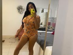 BellaAngelis - female webcam at xLoveCam