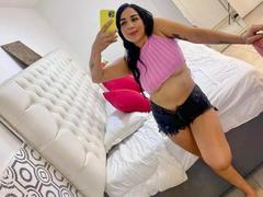 BellaAngelis - female webcam at xLoveCam