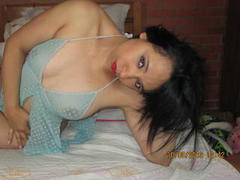 BellaLolita - female with black hair and  small tits webcam at xLoveCam