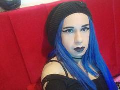 Bellanida - shemale with black hair webcam at xLoveCam