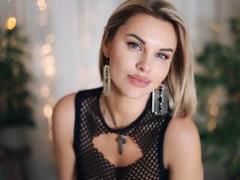 BelleLisaG - blond female with  small tits webcam at xLoveCam