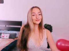 BiancaSex - blond female webcam at ImLive
