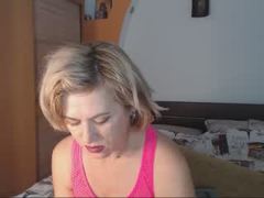 BiankaRay - blond female webcam at xLoveCam