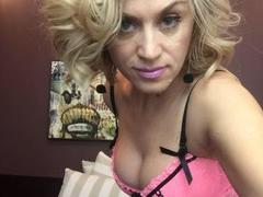 BiankaRay - blond female webcam at xLoveCam