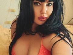 BlaackQueen - female with brown hair webcam at xLoveCam