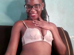 BlackCurrent - female webcam at xLoveCam