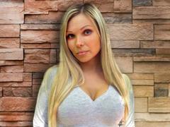 BlondChatte - blond female webcam at xLoveCam