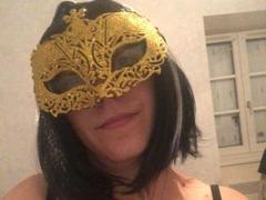 BlondinetteAnn - female with brown hair webcam at xLoveCam