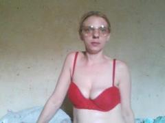 BlondyMarianne - female webcam at xLoveCam